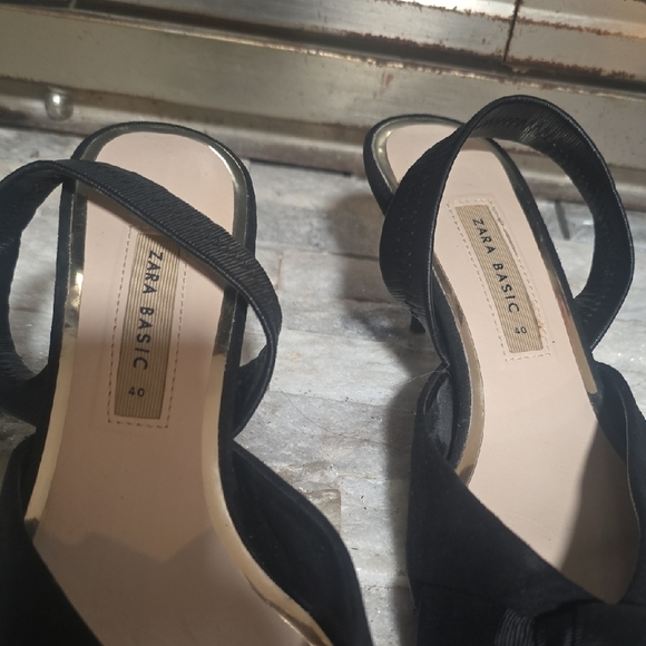 Zara Black Bow Heels - Picture 2 of 5